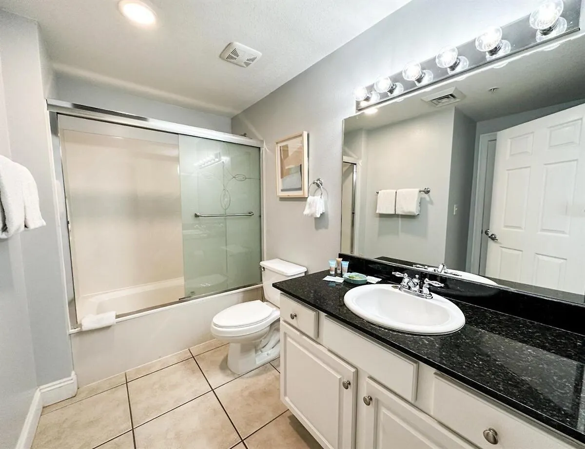 Calypso 1209W Corner 3Br 3Ba 2 Sets Of Beach Service Panama City Beach Apartment