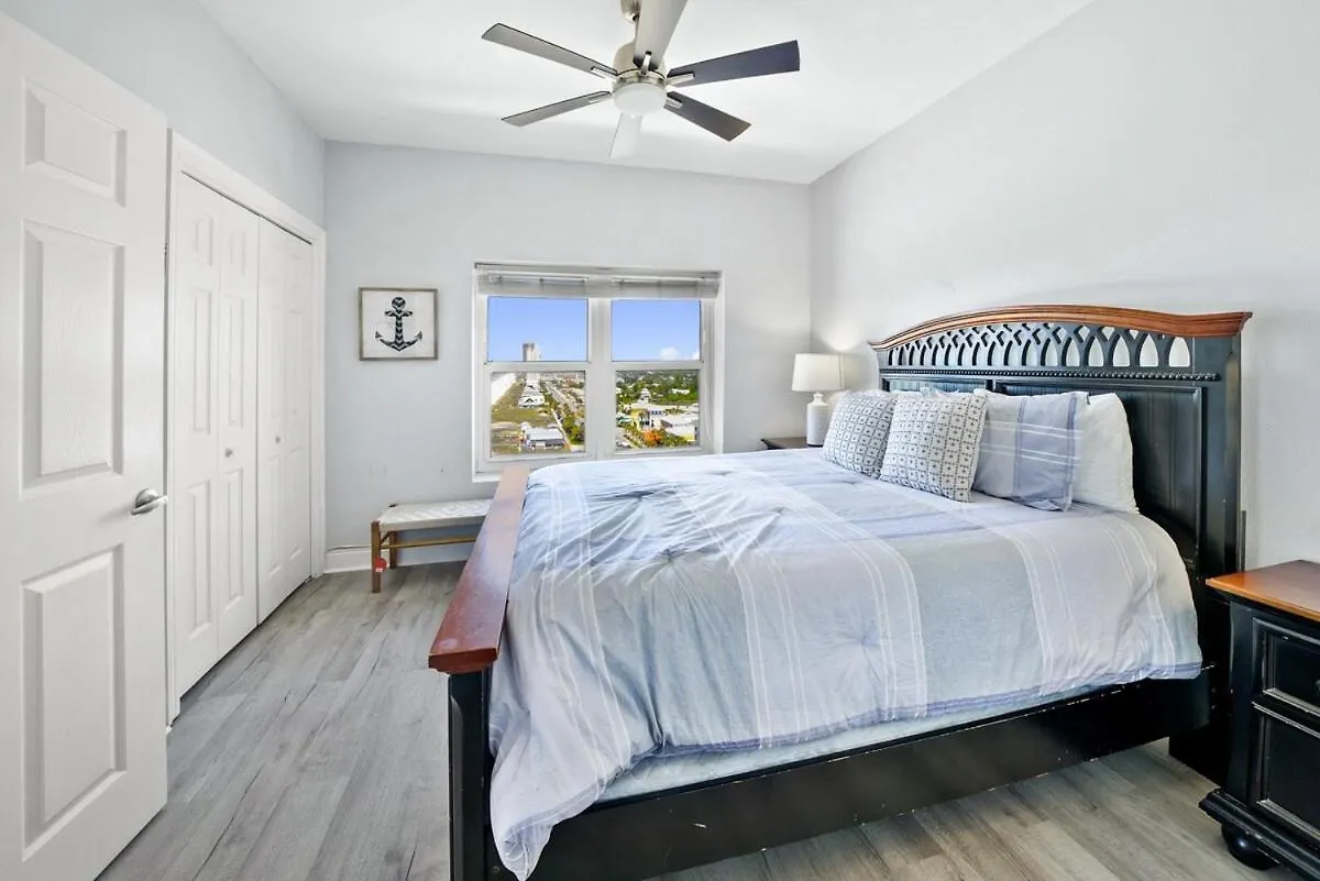 Calypso 1209W Corner 3Br 3Ba 2 Sets Of Beach Service Panama City Beach